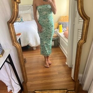 Elegant Green Strapless Dress